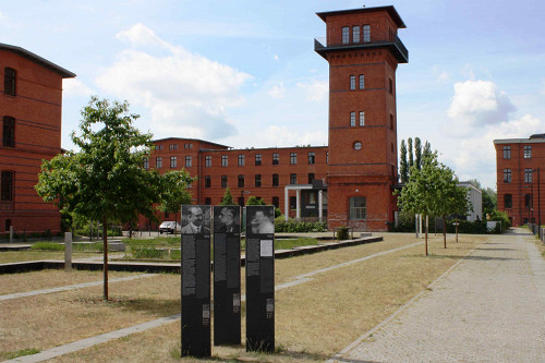 Berlin-Rummelsburg, 2015, Informationstafeln mit Einzelbiographien, Stiftung Denkmal