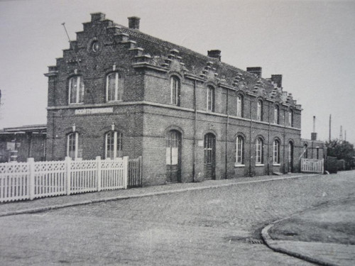Boortmeerbeek, vor 1945, Bahnhofsgebäude, Commemoration Transport XX