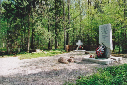 Lauknen, 2011, Denkmale für die erschossenen Häftlinge, Stiftung Denkmal