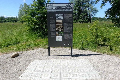 Lauknen, 2015, Gedenk- und Informationstafel am ehemaligen Lagergelände, Stiftung Denkmal