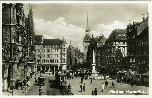 München, o.D., Der Mariannenplatz auf einer Ansichtskarte aus der Vorkriegszeit, Stiftung Denkmal