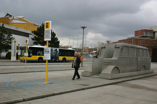 Berlin, 2008, Vorübergehend machte das Denkmal »Graue Busse« Station in Berlin, Stiftung Denkmal, Anne Bobzin