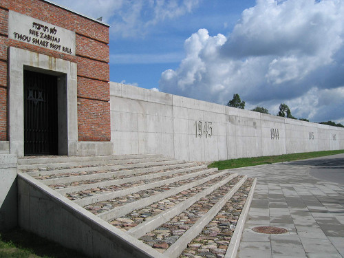 Lodz, 2006, Eingang zur Ausstellung, Stiftung Denkmal, Uta Fröhlich