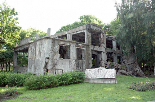 Westerplatte, 2008, Ruine der polnischen Kaserne, Don Cameron