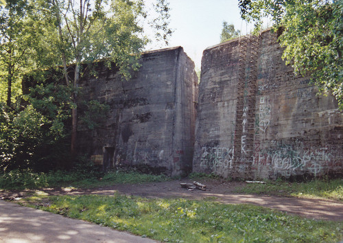 Rastenburg, 2010, Reste des Mannschaftsbunkers im Sperrkreis III, Stiftung Denkmal
