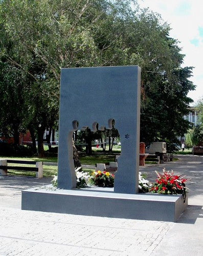 Pécs, 2010, Denkmal der jüdischen Märtyrer, Mária Úz