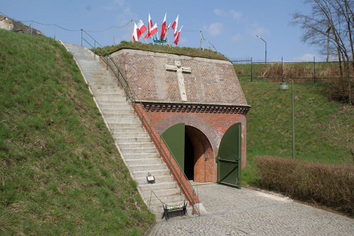 Posen, 2010, Eingang zum Museum, Muzeum Martyrologii Wielkopolan Fort VII