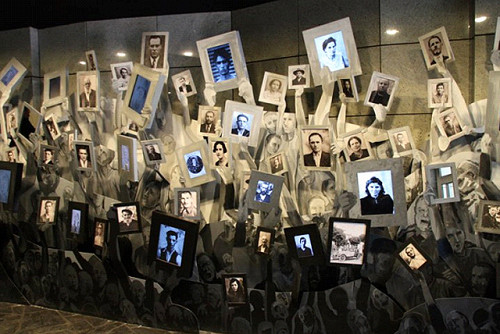Skopje, 2011, Blick in die Ausstellung, holocaustfund.org