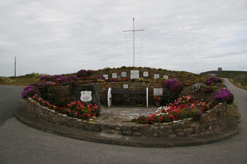 Alderney, 2011, Das »Hammond Memorial«, Robin Oakley