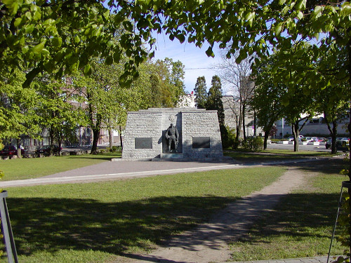 Tallinn, 2006, Der Bronzesoldat an seinem ursprünglichen Standort, Petri Krohn