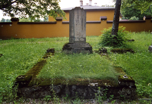 Goldap, 2009, Am Alten Israelitischen Friedhof an der Darkehmer Chaussee (heute: ul. Cmentarna), Stiftung Denkmal