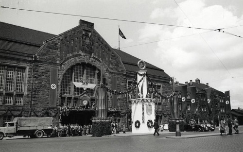 Bielefeld, 1939, Der Hauptbahnhof kurz vor Ausbruch des Zweiten Weltkriegs, Stadtarchiv Bielefeld, Bestand 400,3/Fotosammlung, Nr. 91-8-52