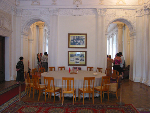 Jalta, 2002, Konferenztisch im Museum, Podvalov
