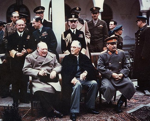 Jalta, 1945, Die »drei Großen« Churchill, Roosevelt und Stalin bei der Konferenz, gemeinfrei