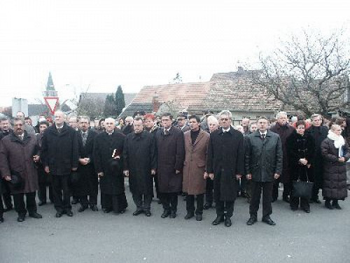 Lackenbach, 2004, Gedenkveranstaltung in Erinnerung an die ermordeten Roma und Sinti, Kulturverein Österreichischer Roma