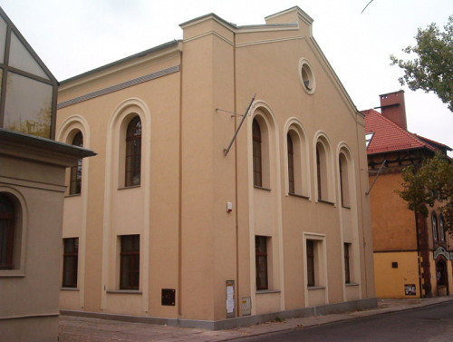 Oppeln, 2006, Gebäude der 1897 aufgegebenen Alten Synagoge, wikipedia commons, Pudelek
