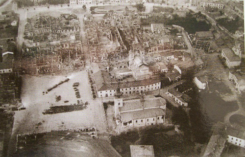 Wieluń, 1939, Das nach dem Bombenangriff zerstörte Stadtzentrum, gemeinfrei