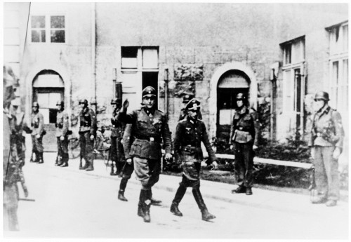 Berlin, 21. Juli 1944, Soldaten und Offiziere im Bendlerblock nach dem gescheiterten Umsturzversuch, Gedenkstätte Deutscher Widerstand