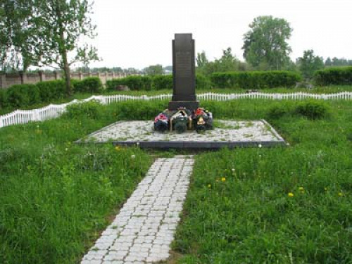 Orscha, 2009, Obelisk an der Erschießungsstätte, Arkadij Schulman