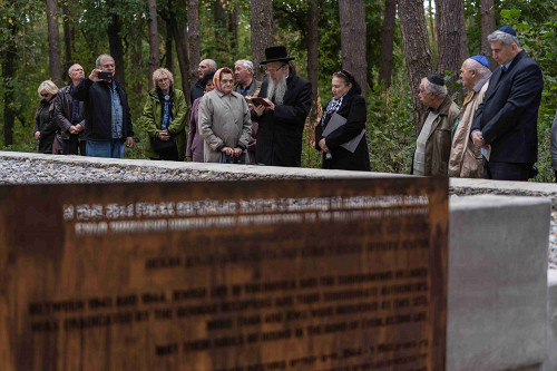 Wachniwka, 2019, Einweihung des neuen Denkmals im Turbiw-Wald, Stiftung Denkmal, Anna Voitenko