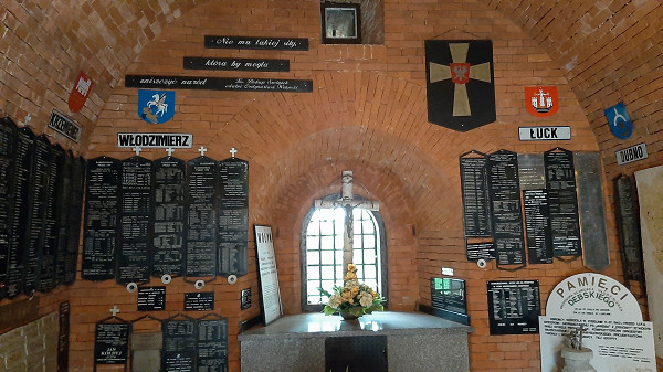 Zamość, 2021, Einer von vielen Gedenkräumen in der Rotunde, Stiftung Denkmal