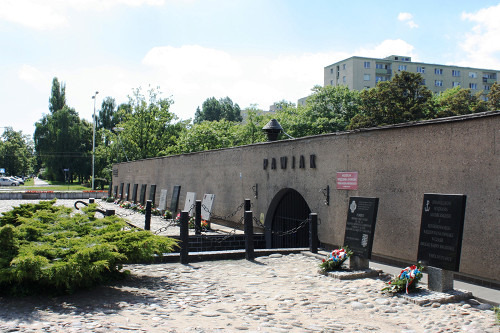 Warschau, 2013, Der Eingang zum Gefängnismuseum Pawiak, Stiftung Denkmal