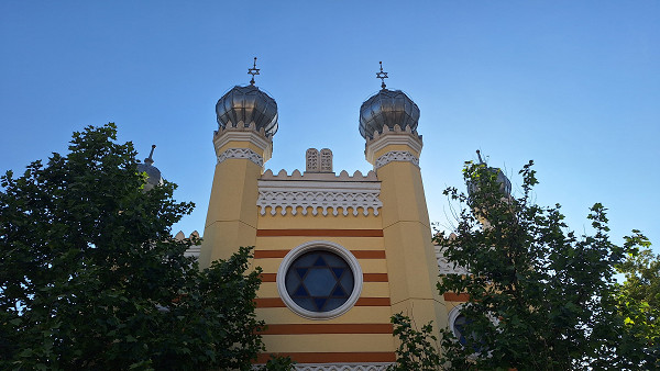 Klausenburg, 2024, Türme der Synagoge, Stiftung Denkmal