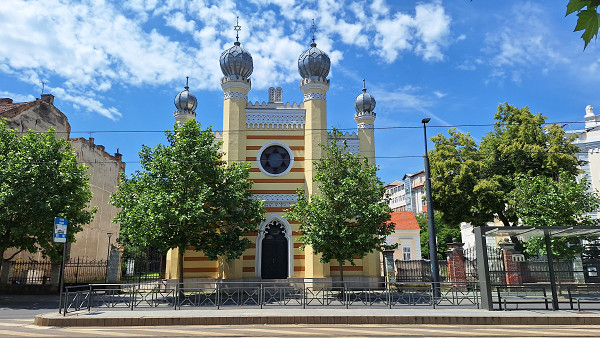 Klausenburg, 2024, Gesamtansicht der Synagoge, Stiftung Denkmal