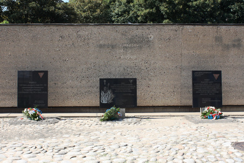 Warschau, 2013, Gedenktafeln, Stiftung Denkmal