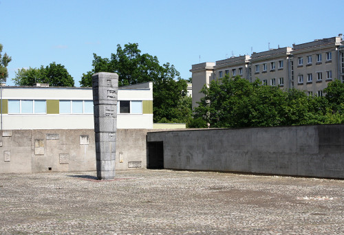 Warschau, 2013, Auf dem Gelände des Museums, Stiftung Denkmal