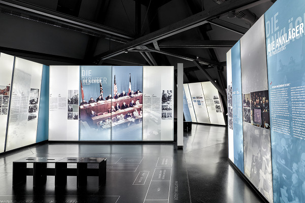 Nürnberg, o.D., Blick in die Dauerausstellung, Museen der Stadt Nürnberg, Memorium Nürnberger Prozesse, Foto: Tim Hufnagl