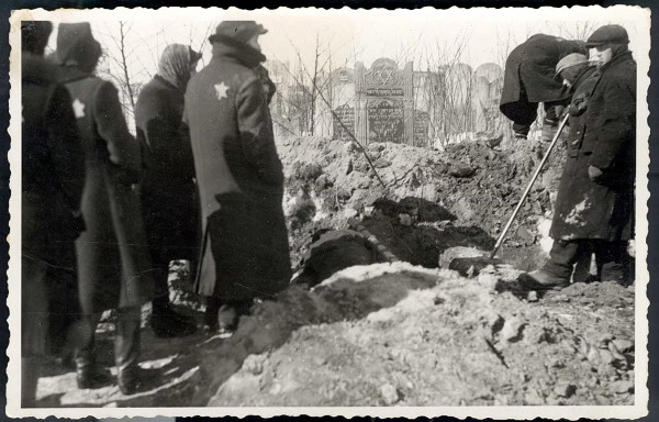 Lodz, o.D., Beerdigung auf dem Jüdischen Friedhof während der Zeit der deutschen Besatzung, Yad Vashem