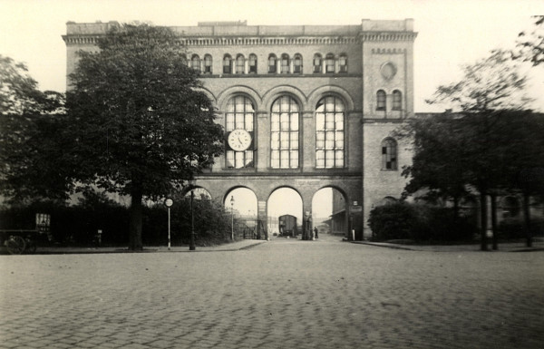 Hamburg, o.D., Ansicht des ehemaligen Hauptportals des Hannoverschen Bahnhofs, Deutsches Zollmuseum