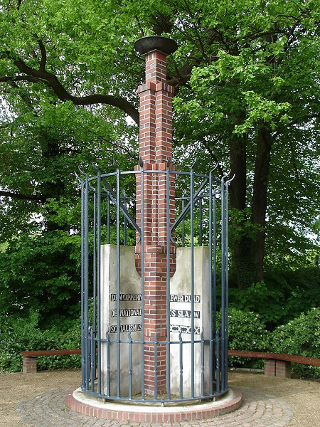 Itzehoe, 2006, Mahnmal für die Opfer des Nationalsozialismus, Wikimedia Commons / Nightflyer / CC BY 3.0