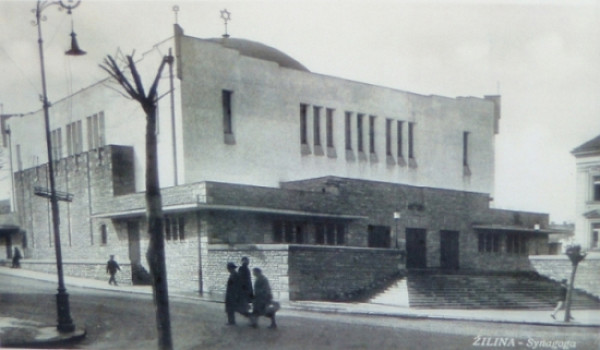 Žilina, 1931, Die Neue Synagoge in Žilina (Sillein) kurz nach Fertigstellung 1931, gemeinfrei