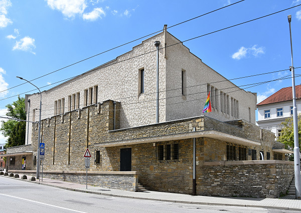 Žilina, 2019, Die Neue Synagoge in Žilina nach Fertigstellung der Renovierungsarbeiten, Patrik Kunec / Wikimedia Commons / CC BY-SA 4.0