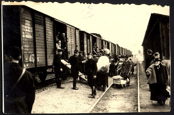 Žilina, 1942, Deportation von Juden in den Raum Lublin im besetzten Polen, Yad Vashem, 503/4863