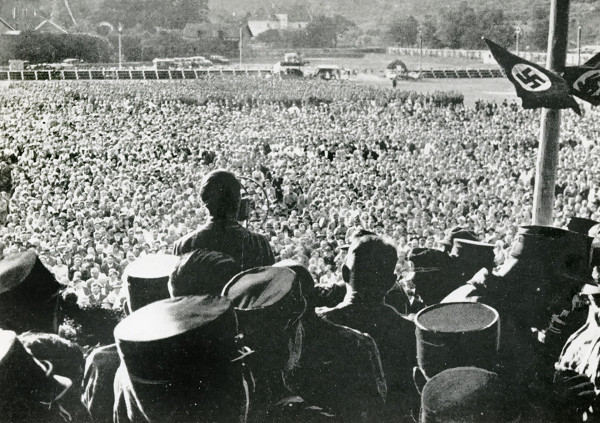 Neustadt, 1932, Hitler auf Wahlkampfreise im Neustadter Stadion, Stadtarchiv Neustadt/Weinstraße, Sammlung GB