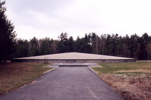 Sobibor, o.D., Mausoleum vor dem Umbau der Gedenkstätte, Ronnie Golz