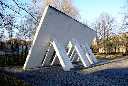 Riga, 2009, Das 2007 aufgestellte Denkmal für lettische Judenretter, Ronnie Golz