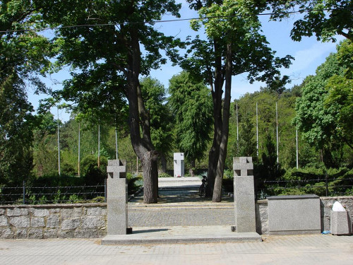 Sonnenburg, 2011, Gedenkfriedhof für die Opfer des KZ Sonnenburg, Roland Totzauer