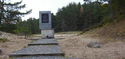 Kalevi-Liiva, 2004, Denkmal für die ermordeten Juden, Stiftung Denkmal