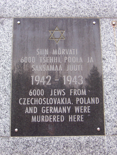 Kalevi-Liiva, 2004, Inschrift auf dem Denkmal für die ermordeten Juden, Stiftung Denkmal