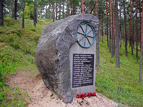 Kalevi-Liiva, 2010, Denkmal für die ermordeten estnischen Roma, Laurentsiuse Selts