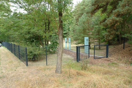 Jamlitz, 2009, Jüdischer Friedhof am 1971 entdeckten Massengrab, Stiftung Denkmal